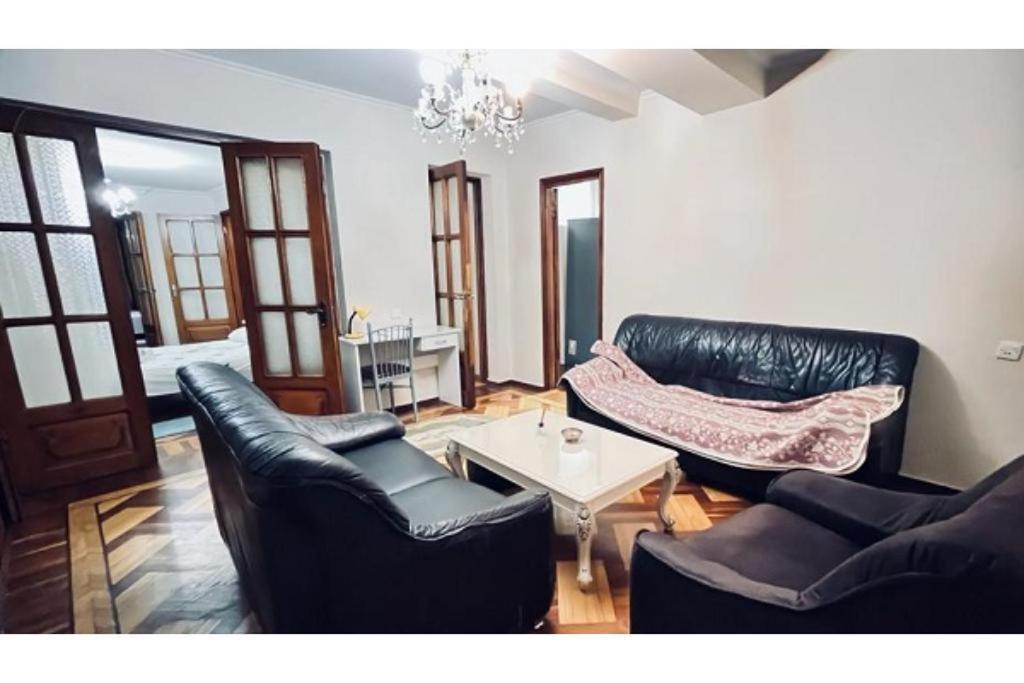 Apartment Haidar Abashidze Батумі Екстер'єр фото
